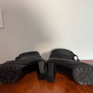 Elegant Black Heeled Boots for Women